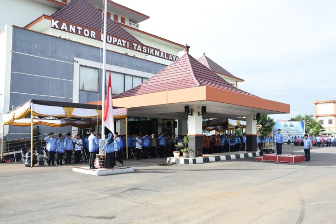 UPACARA HUT KORPRI KE-46 TINGKAT KABUPATEN TASIKMALAYA