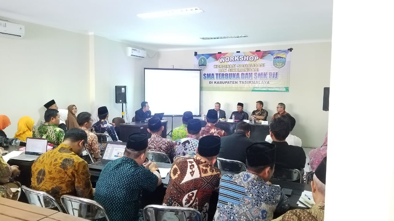 KOORDINASI SOSIALISASI DAN SINKRONASI SMA TERBUKA DAN SMK PJJ