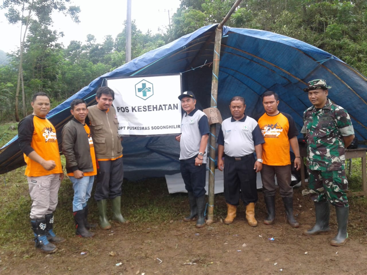 KEGIATAN SATGAS PENANGGULANGAN BENCANA BANJIR DAN TANAH LONGSOR DI WILAYAH SELATAN KABUPATEN TASIKMALAYA
