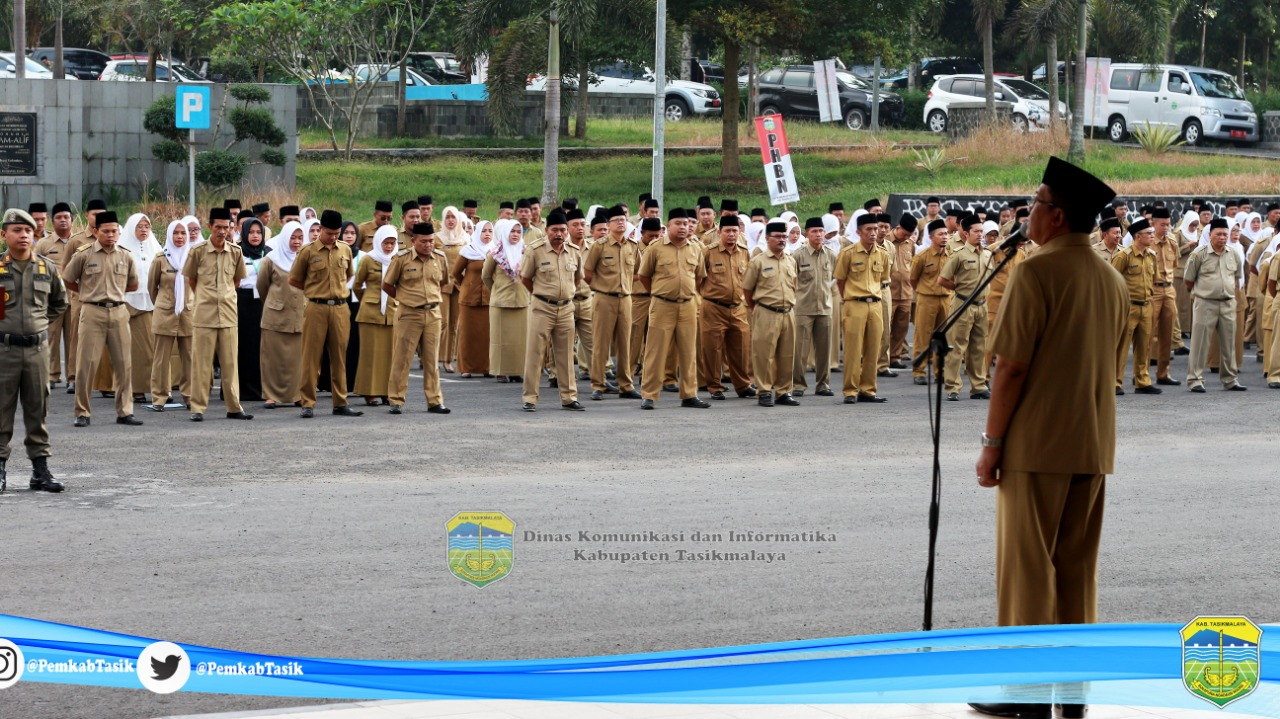 BUPATI MEMIMPIN APEL PAGI ASN PEMKAB TASIKMALAYA SETELAH LIBUR IDUL FITRI