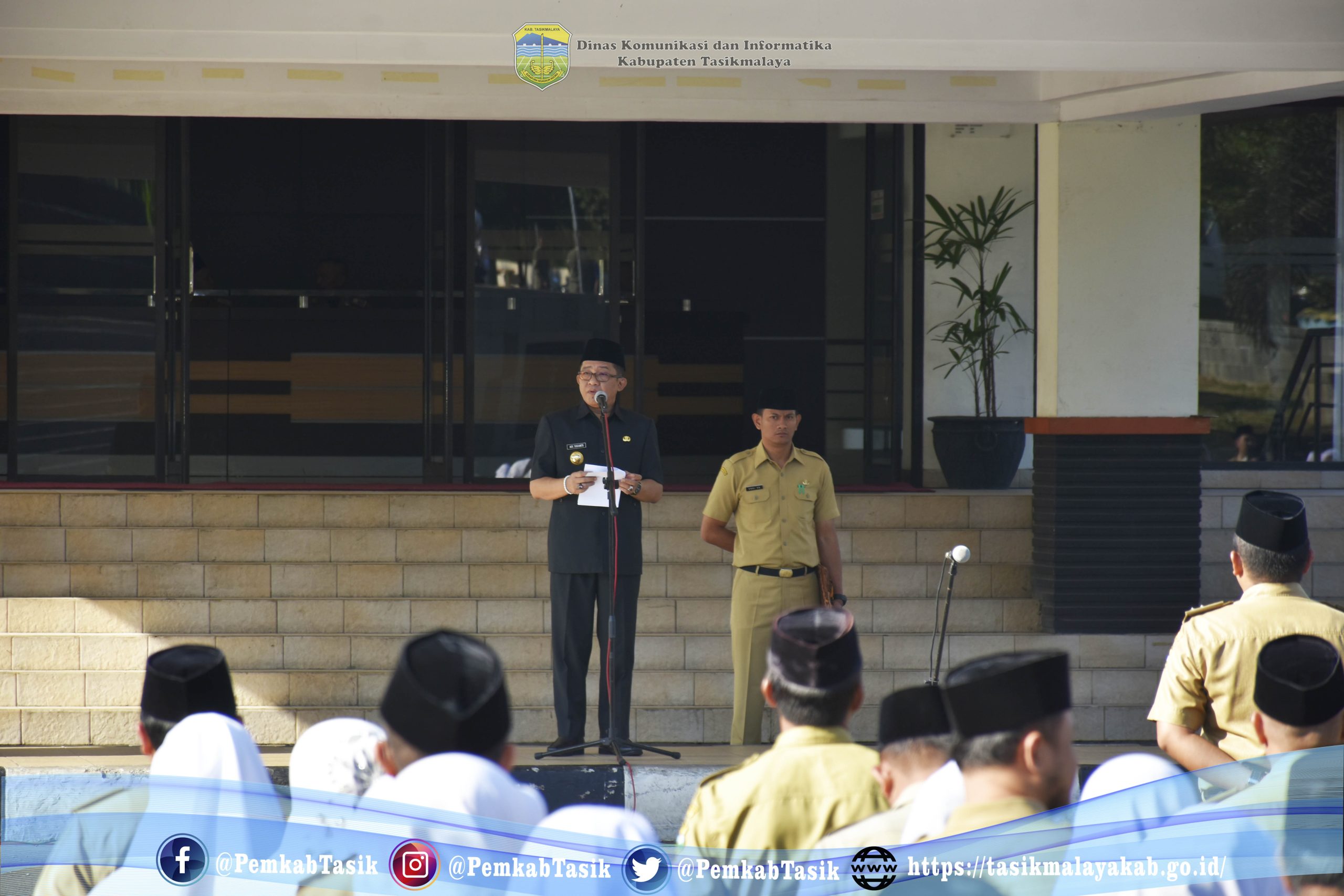 GERAKAN 1821 PADA UPACARA PERINGATAN HARI KELUARGA NASIONAL XXVI TAHUN 2019 TINGKAT KABUPATEN TASIKMALAYA