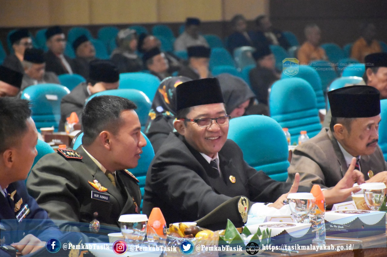 RAPAT PARIPURNA DPRD KABUPATEN TASIKMALAYA TERKAIT PIDATO KENEGARAAN PRESIDEN RI 2019