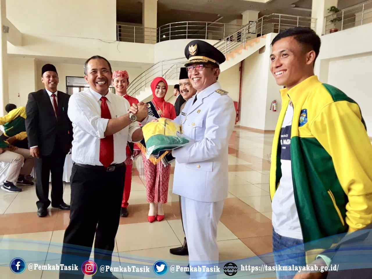 BUPATI TASIKMALAYA MELEPAS PERSITAS KE LIGA 3 INDONESIA 2019 REGIONAL JABAR