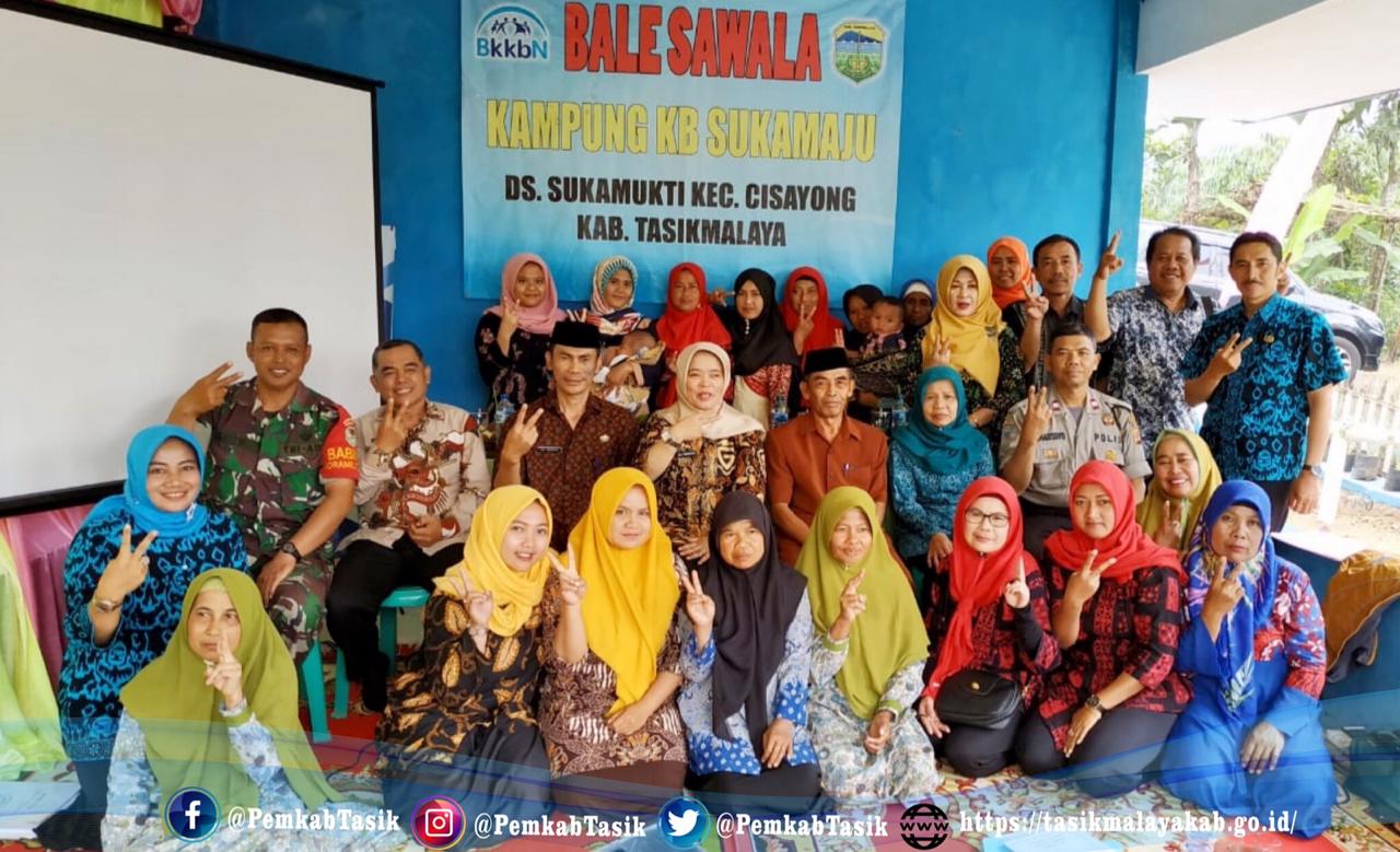 MODIFIKASI PEMBUATAN BESEK KREATIF UNTUK MAKANAN RINGAN DI KAMPUNG KB SUKAMAJU