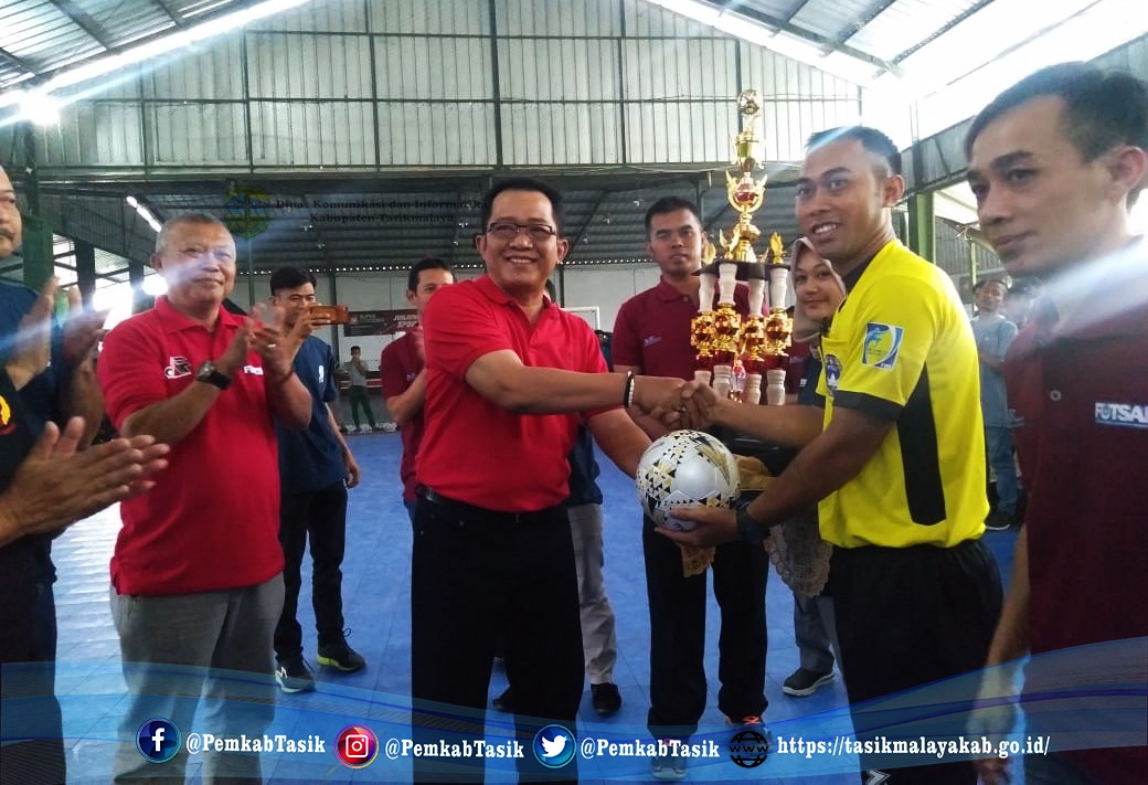 BUPATI TASIKMALAYA MEMBUKA LIGA FUTSAL PENDIDIKAN TINGKAT SMA/SMK SE-KABUPATEN TASIKMALAYA