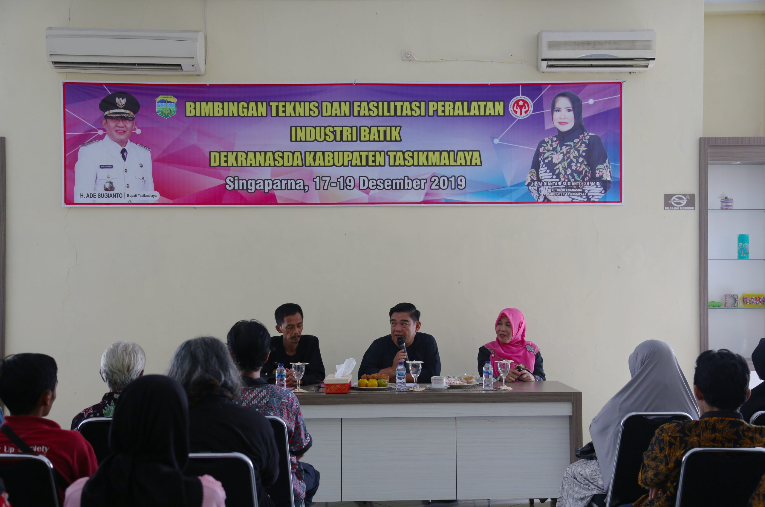 BIMTEK DAN FASILITASI PERALATAN INDUSTRI BATIK DEKRANASDA KAB TASIKMALAYA