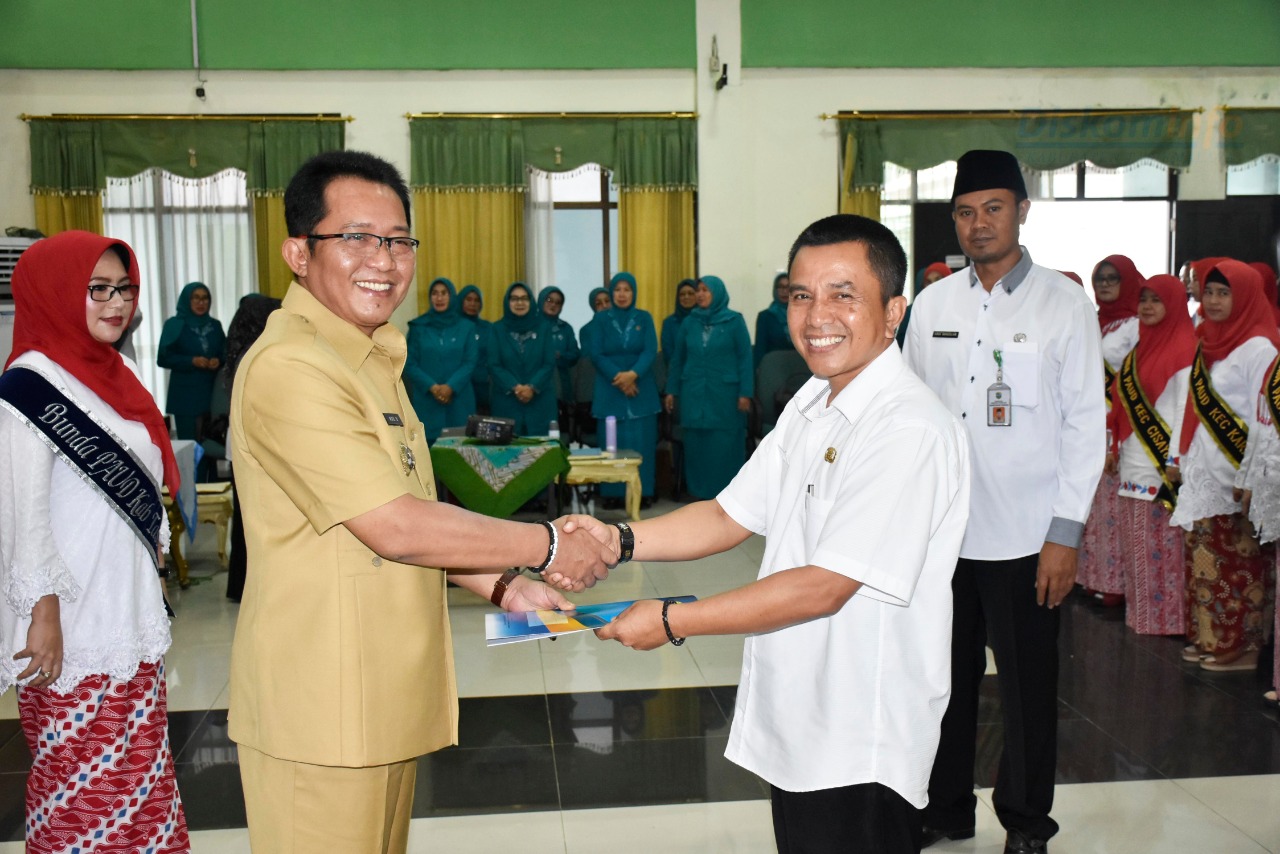 RAPAT KOORDINASI TP PKK DAN PELANTIKAN KETUA TP PKK KECAMATAN DAN PENGUKUHAN BUNDA PAUD SERTA BUNDA LITERASI KECAMATAN SE-KAB. TASIKMALAYA
