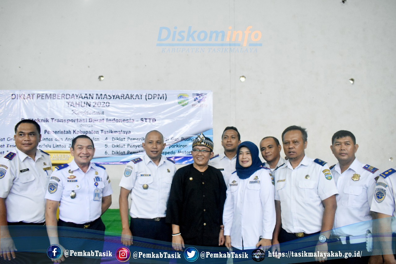 BUPATI TASIKMALAYA MEMBUKA DIKLAT PEMBERDAYAAN MASYARAKAT (DPM) TAHUN 2020