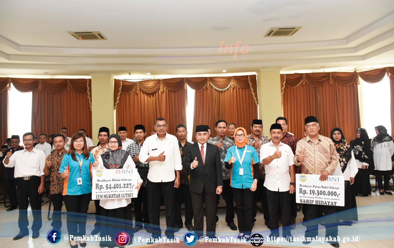 SEKDA MERESMIKAN ANGGOTA BPD PENGGANTI ANTAR WAKTU MASA BAKTI 2019-2025