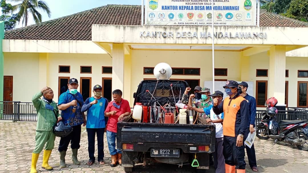 HIGHLIGHTS KEGIATAN DESA LAWAN CORONA DI MANDALAWANGI SALOPA