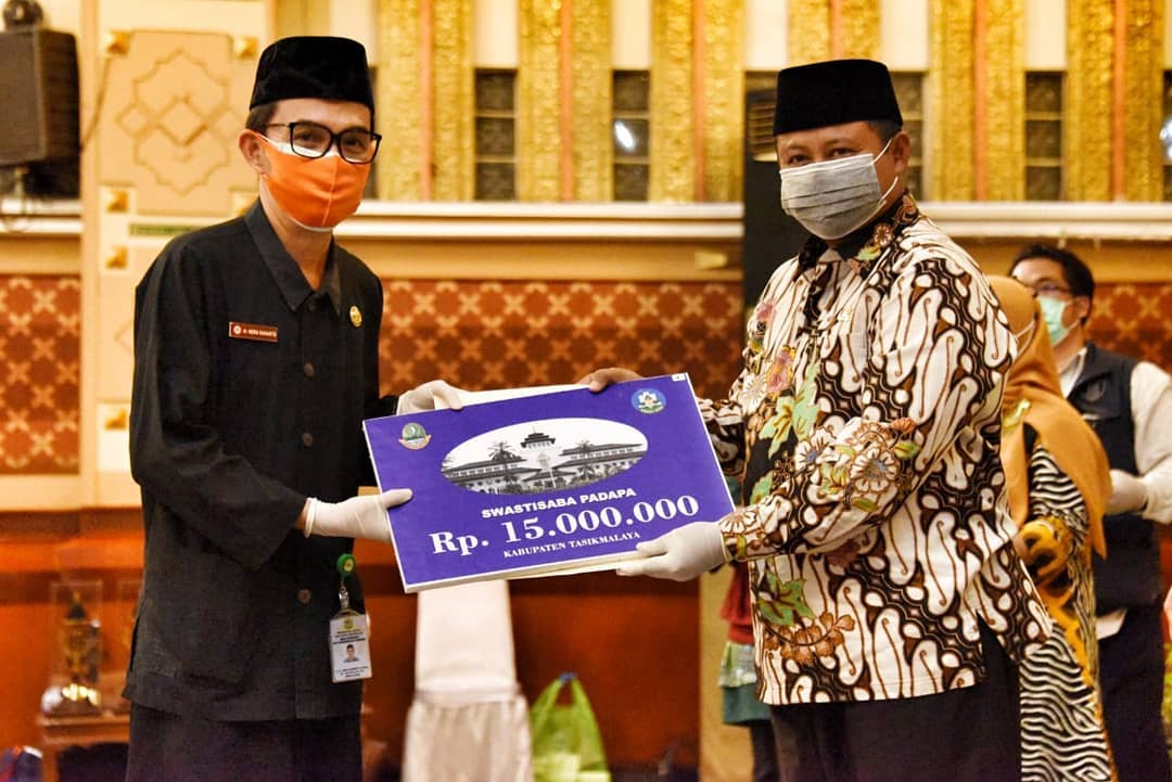 PEMDA KAB. TASIKMALAYA TERIMA PENGHARGAAN KABUPATEN SEHAT