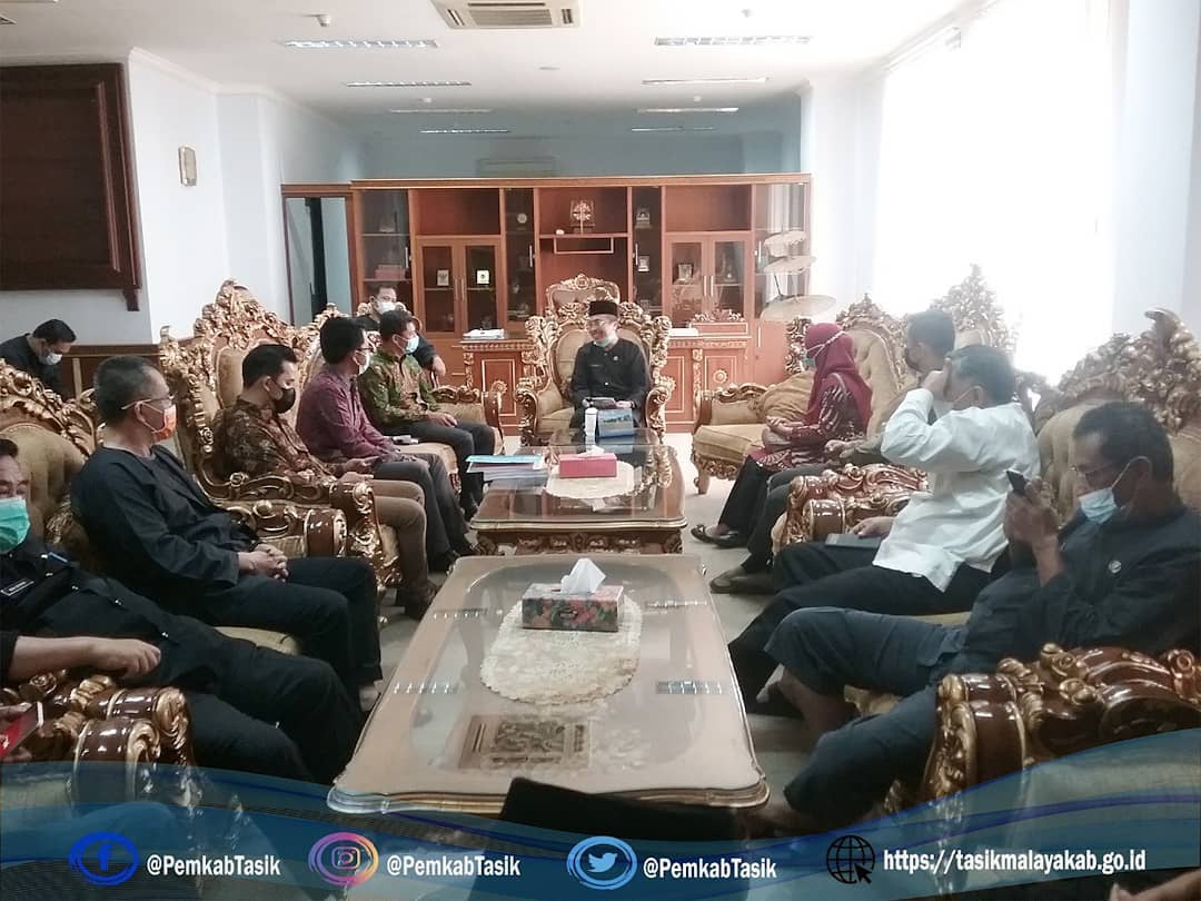 SEKDA TERIMA EXIT MEETING BPK RI PERWAKILAN PROVINSI JAWA BARAT