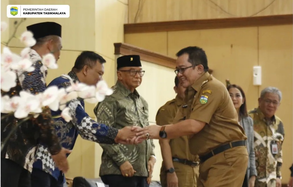Bupati Ade Sugianto Hadiri Seminar Kebangsaan