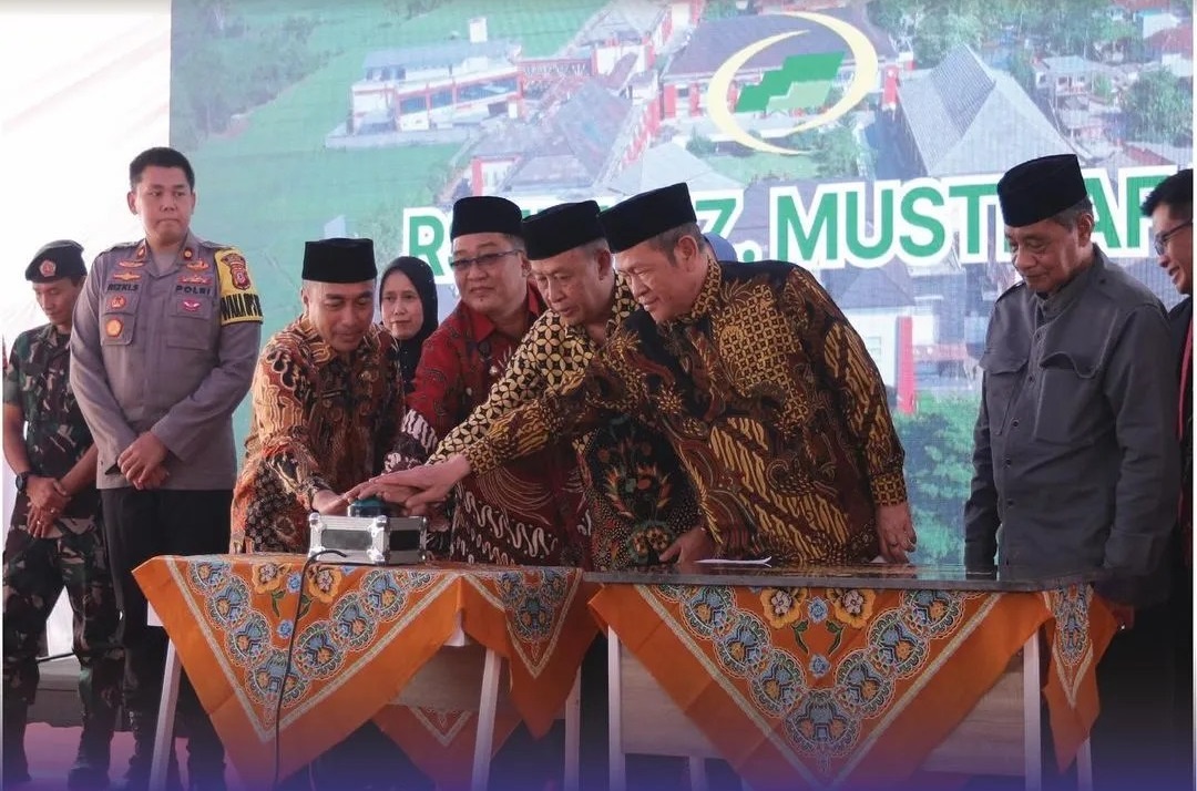Bupati Tasikmalaya H. Ade Sugianto Yang Didukung Ulama, Mengganti Nama Rs Smc Menjadi Rsud Khz Musthafa