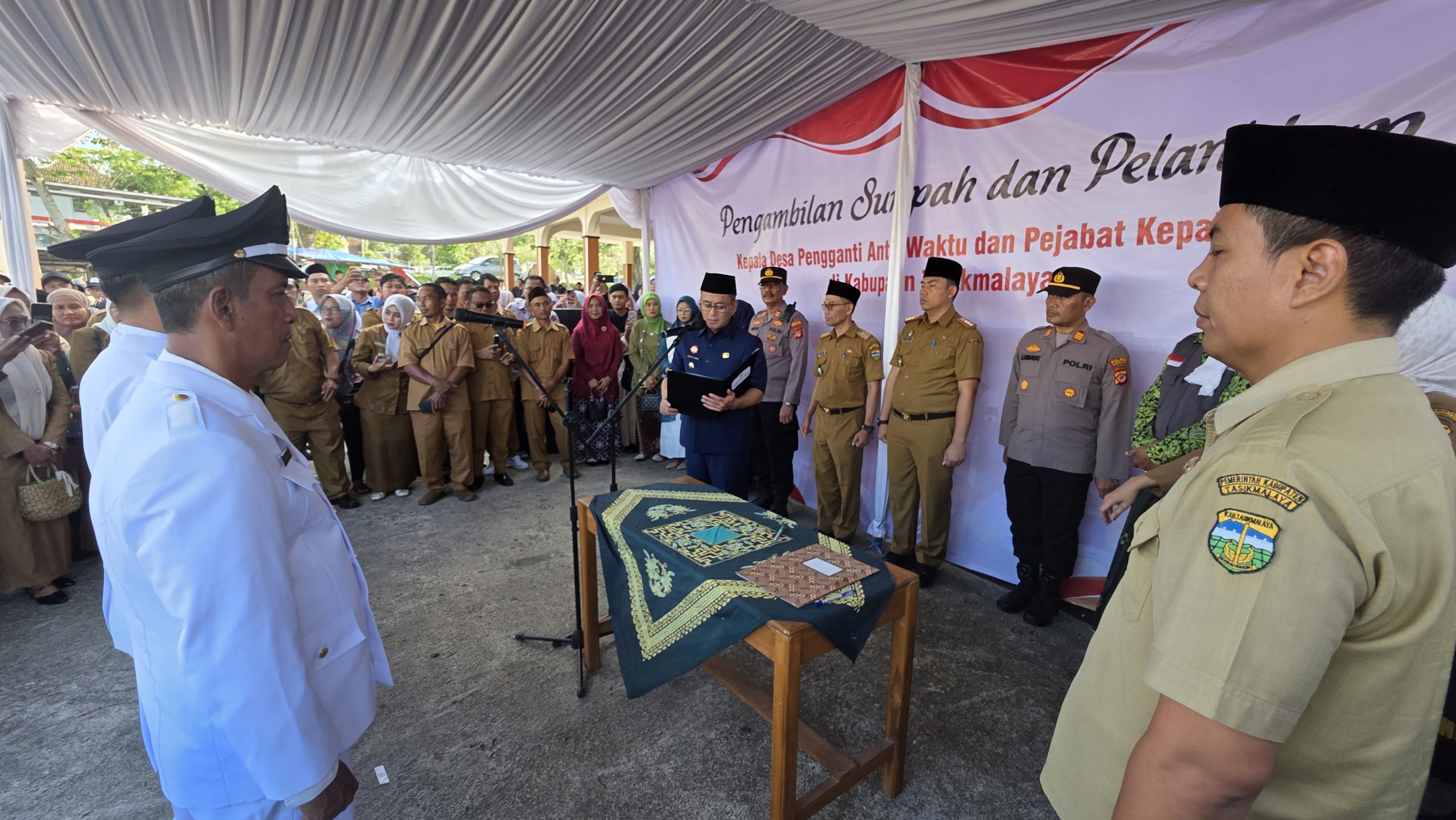 Bupati Tasikmalaya Lantik Kepala Desa Pengganti Antar Waktu Dan Pejabat Kepala Desa