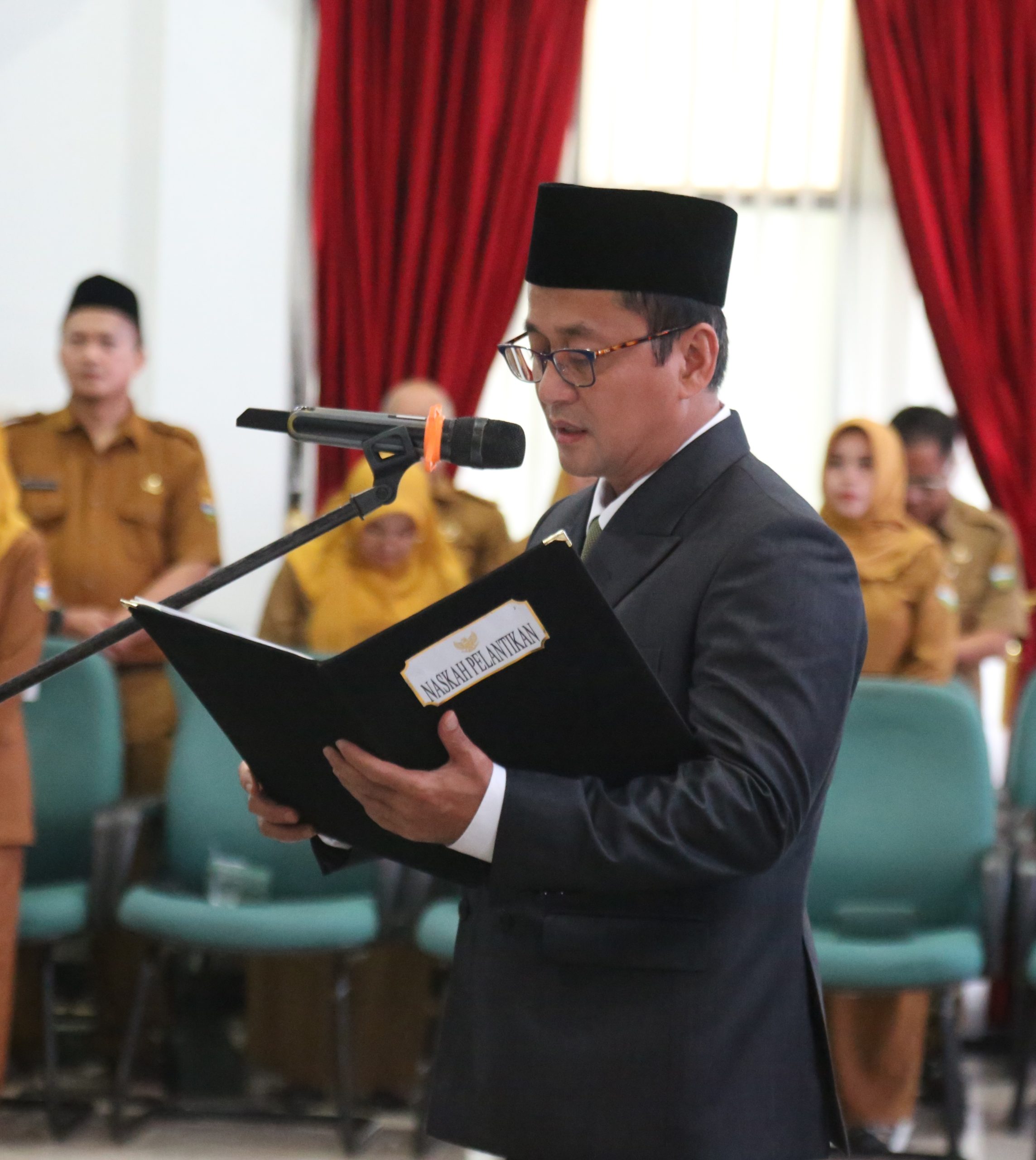 Dalam Pelantikan Pejabat Pemkab Tasikmalaya, Bupati Cecep Tekankan Integritas Dan Pelayanan Publik