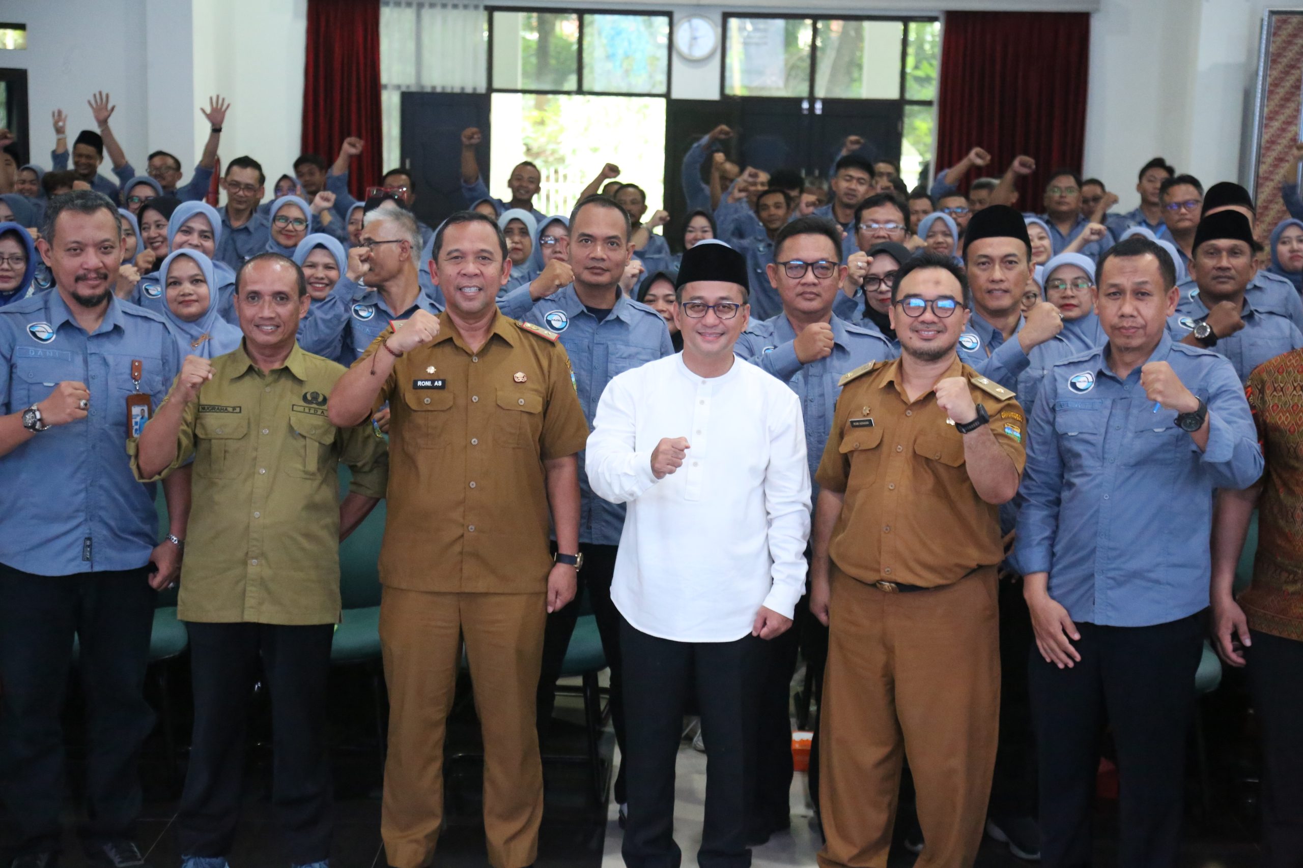 Bupati Cecep Dorong Peningkatan Layanan Perumda Air Minum Tirta Sukapura