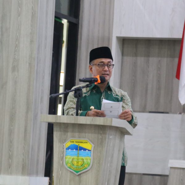 Tekankan Peran Penyuluh Dalam Pemberdayaan Masyarakat, Bupati Cecep&hellip;