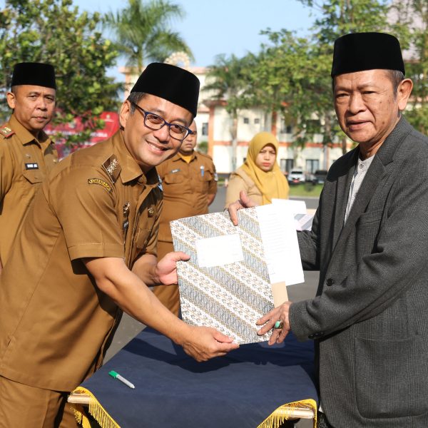Untuk Mendukung Pelayanan Publik Dan Kesehatan,Pemkab Tasikmalaya Serahkan&hellip;