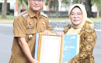 Pemkab Tasikmalaya Apresiasi Pengabdian Asn Dan Serahkan Penghargaan Dalam Apel Pagi Gabungan