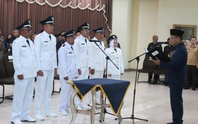 Tekankan Tata Kelola Pemerintahan Yang Profesional, BupatiCecep Lantik Kepala Desa Antar Waktu Dan Penjabat Kepala Desa