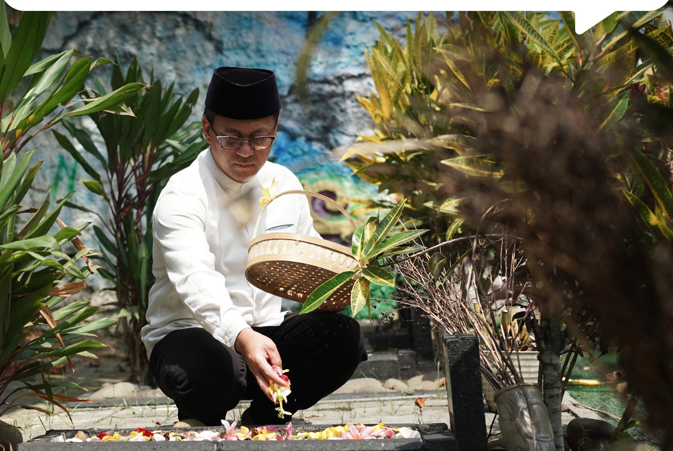 Awali Hari Santri Nasional 2026, Bupati Cecep Ziarah KeMaqbaroh Para Ulama